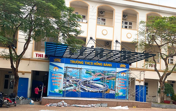 Thi công biển bạt trường trung học cơ sở Hồng Bàng